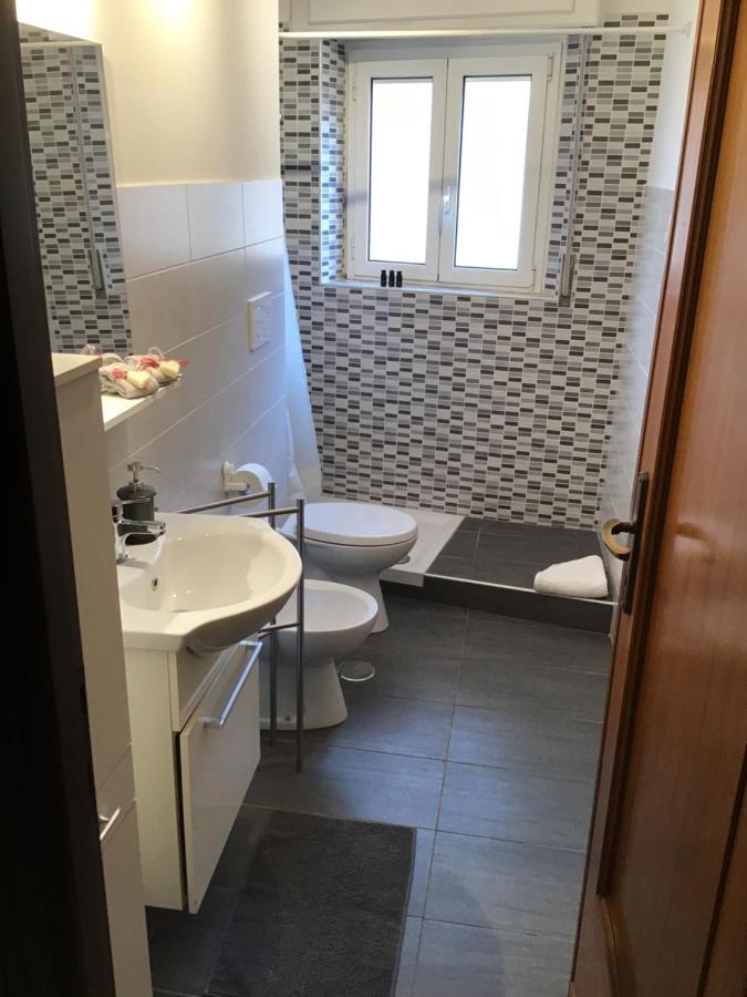 A Casa Di Maria Apartment Rome Bagian luar foto